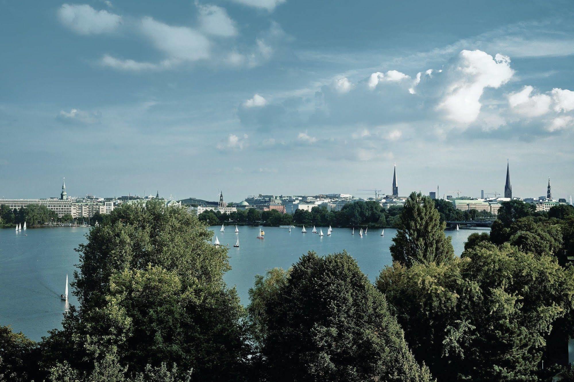 The Fontenay, Designhotel Des Jahres 2023 Und 2024 Amburgo Esterno foto